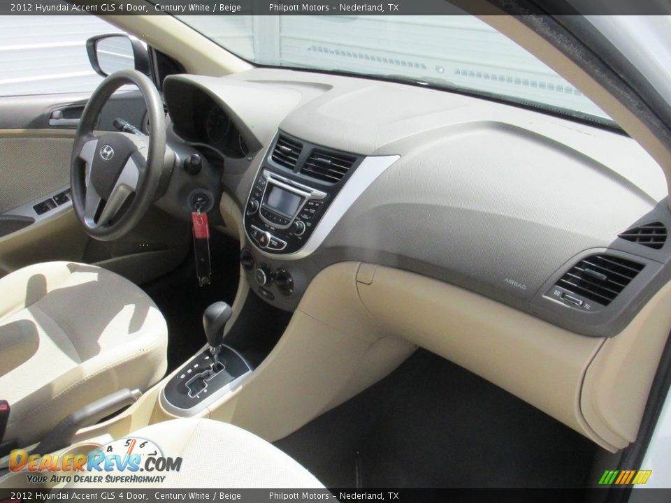 2012 Hyundai Accent GLS 4 Door Century White / Beige Photo #22