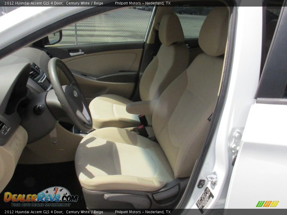 2012 Hyundai Accent GLS 4 Door Century White / Beige Photo #30