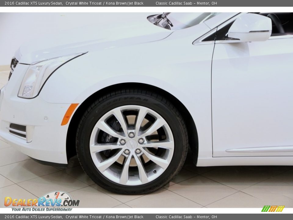 2016 Cadillac XTS Luxury Sedan Wheel Photo #23