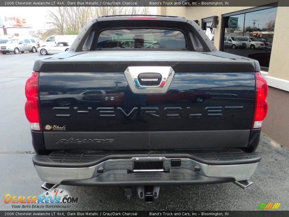 2006 Chevrolet Avalanche LT 4x4 Dark Blue Metallic / Gray/Dark Charcoal Photo #33