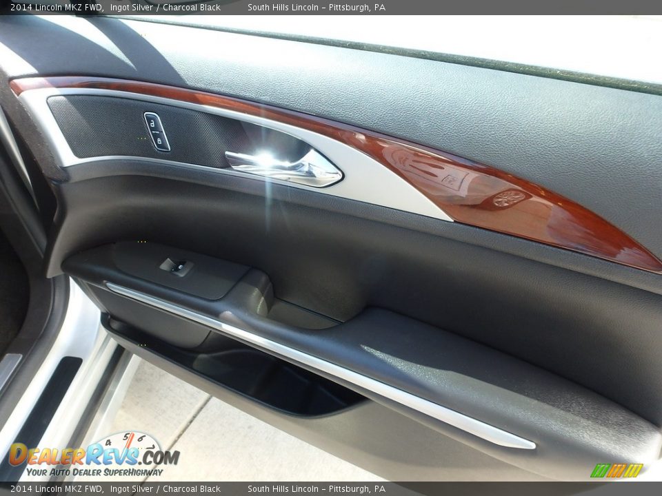 2014 Lincoln MKZ FWD Ingot Silver / Charcoal Black Photo #12