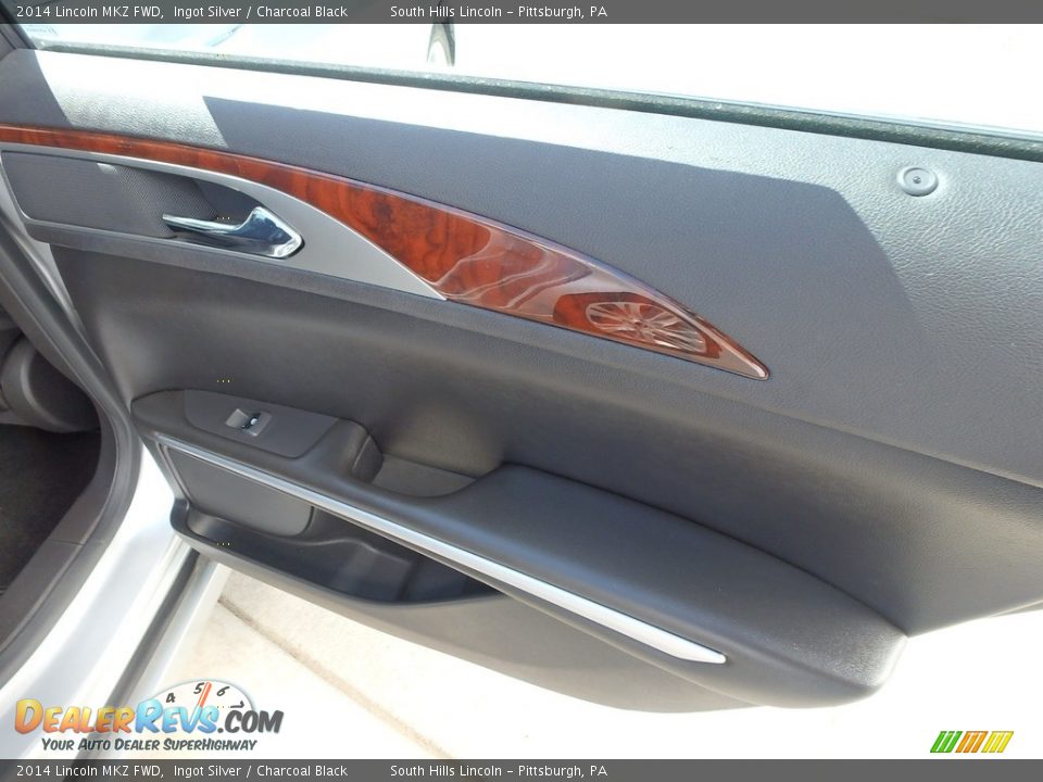 2014 Lincoln MKZ FWD Ingot Silver / Charcoal Black Photo #15