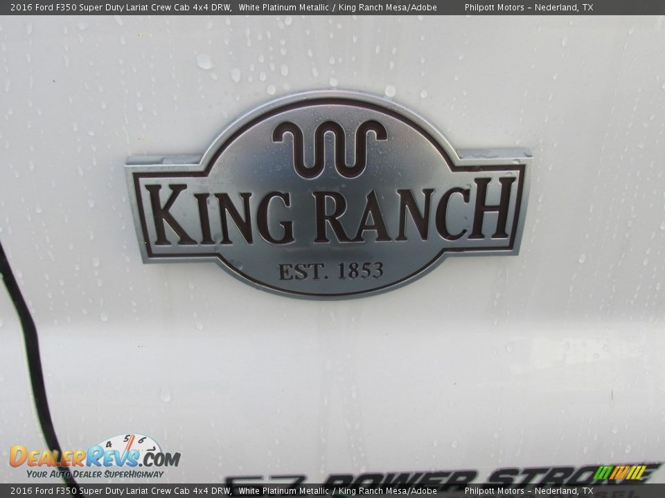 2016 Ford F350 Super Duty Lariat Crew Cab 4x4 DRW White Platinum Metallic / King Ranch Mesa/Adobe Photo #15
