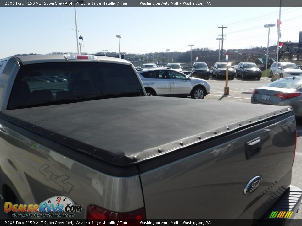 2006 Ford F150 XLT SuperCrew 4x4 Arizona Beige Metallic / Tan Photo #10