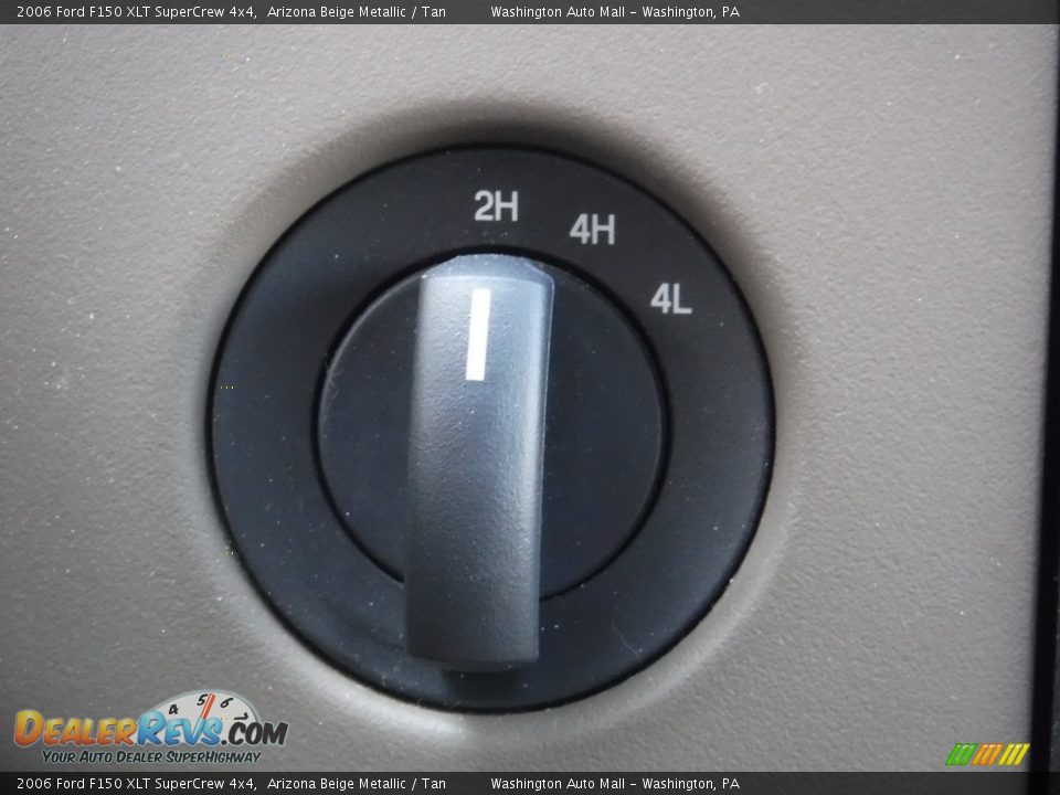 2006 Ford F150 XLT SuperCrew 4x4 Arizona Beige Metallic / Tan Photo #21