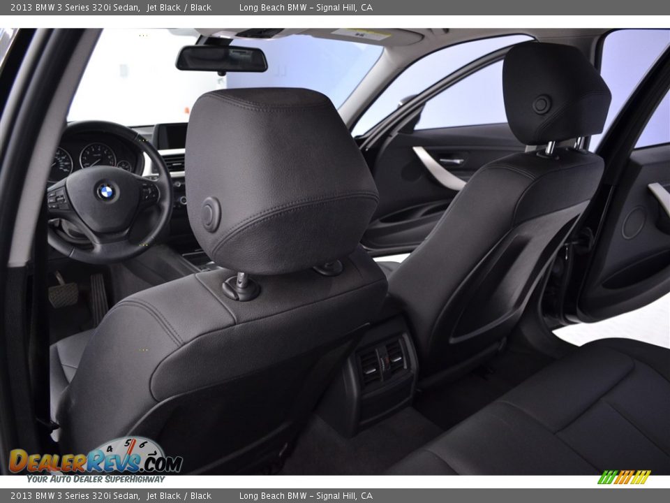 2013 BMW 3 Series 320i Sedan Jet Black / Black Photo #13