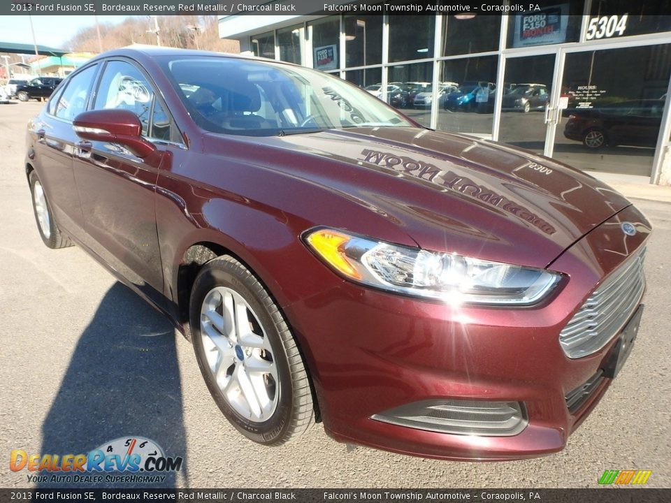 2013 Ford Fusion SE Bordeaux Reserve Red Metallic / Charcoal Black Photo #2