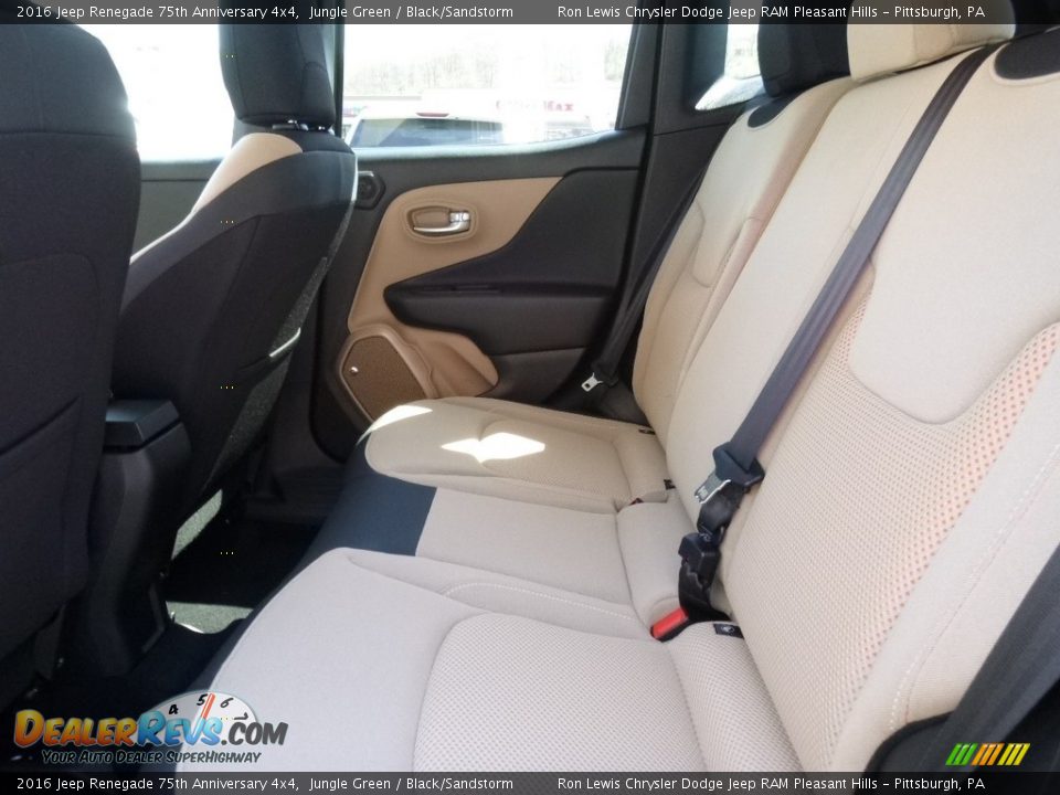 2016 Jeep Renegade 75th Anniversary 4x4 Jungle Green / Black/Sandstorm Photo #10