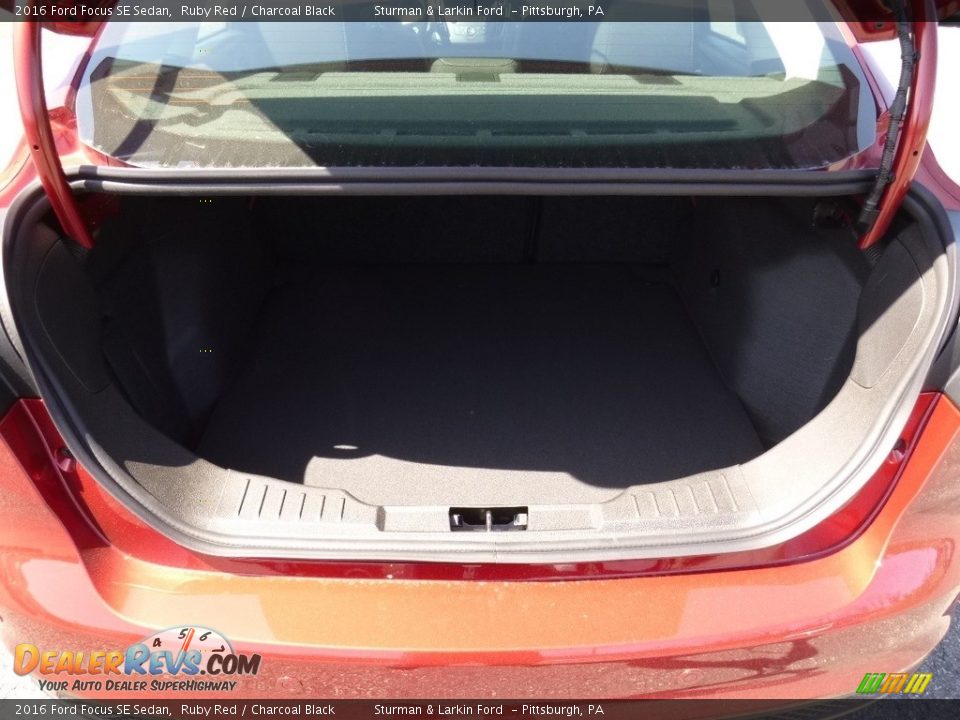 2016 Ford Focus SE Sedan Ruby Red / Charcoal Black Photo #3