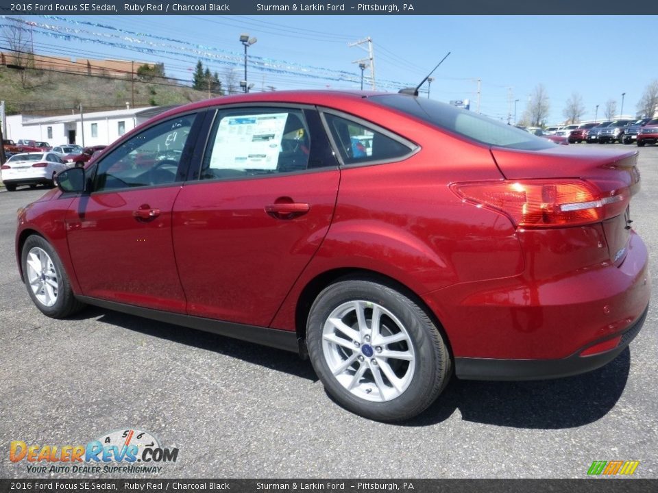 2016 Ford Focus SE Sedan Ruby Red / Charcoal Black Photo #4