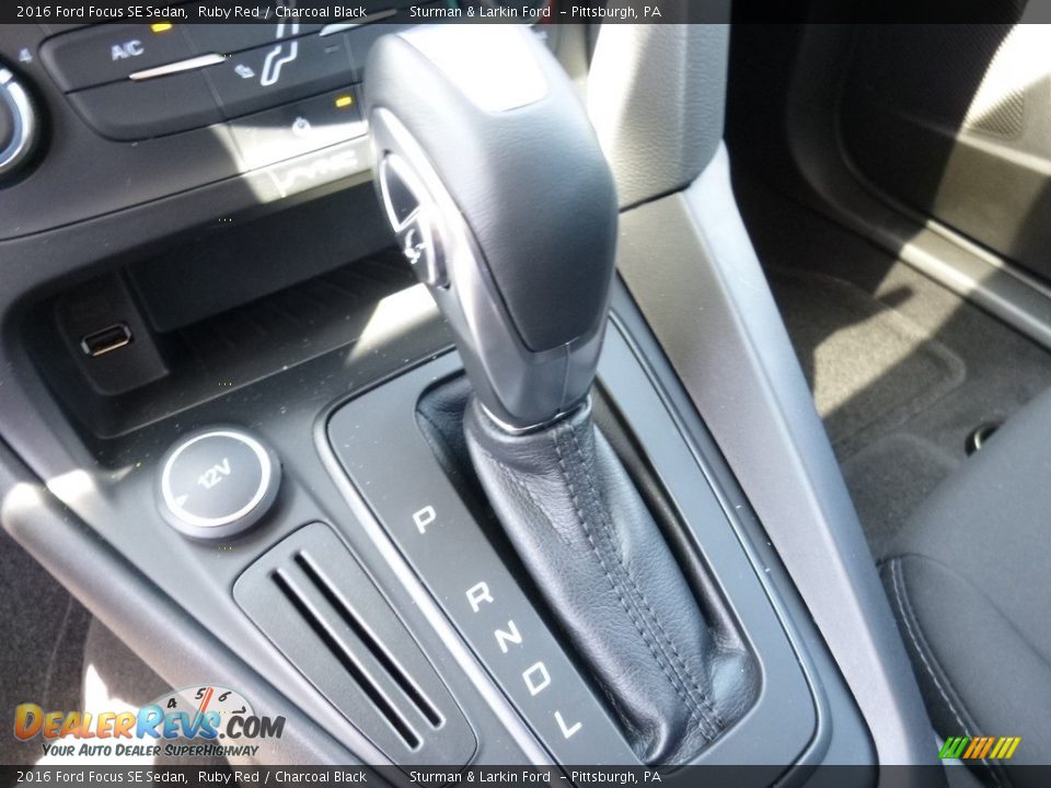 2016 Ford Focus SE Sedan Ruby Red / Charcoal Black Photo #13