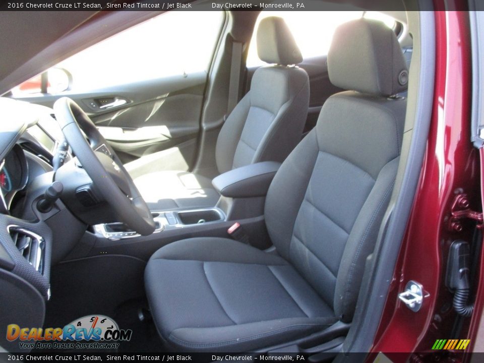 2016 Chevrolet Cruze LT Sedan Siren Red Tintcoat / Jet Black Photo #11