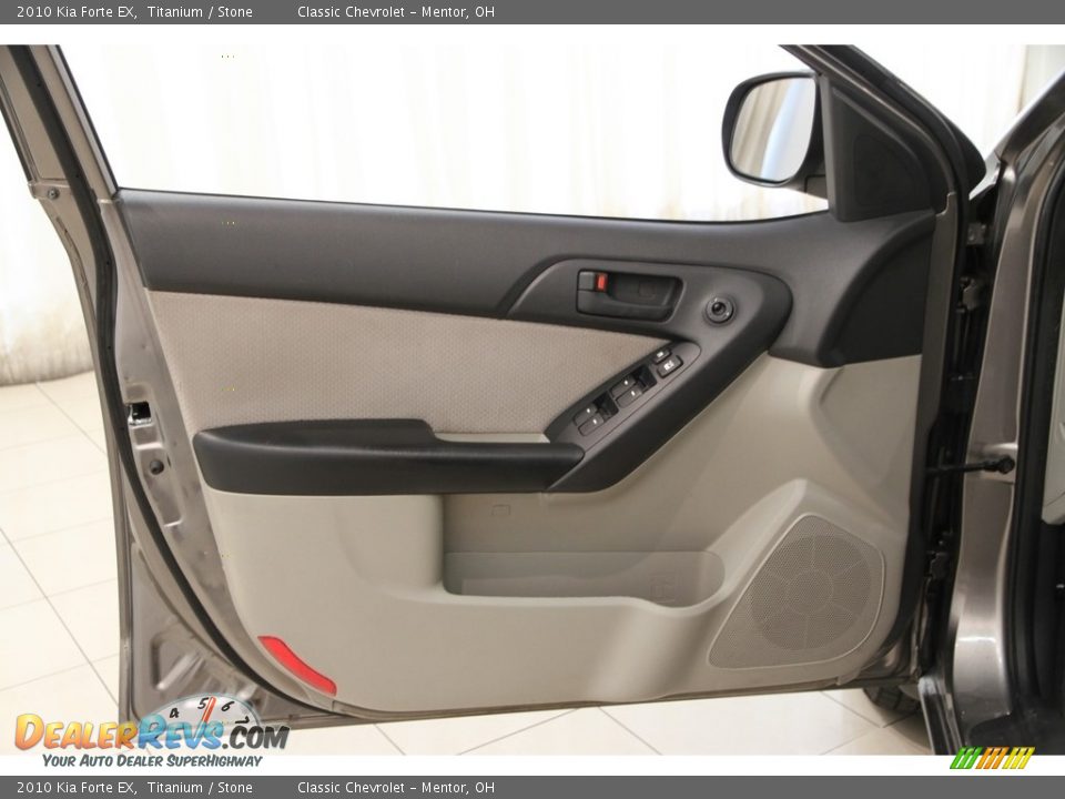 2010 Kia Forte EX Titanium / Stone Photo #4