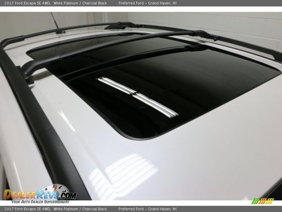 2017 Ford Escape SE 4WD White Platinum / Charcoal Black Photo #8