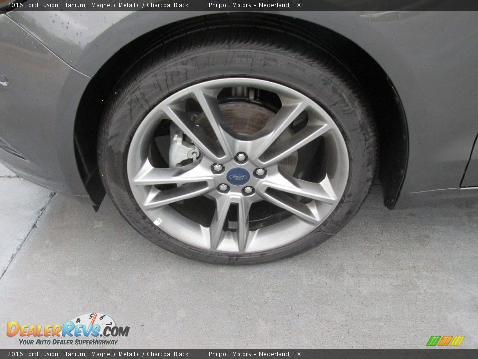 2016 Ford Fusion Titanium Magnetic Metallic / Charcoal Black Photo #11