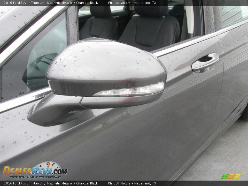 2016 Ford Fusion Titanium Magnetic Metallic / Charcoal Black Photo #12