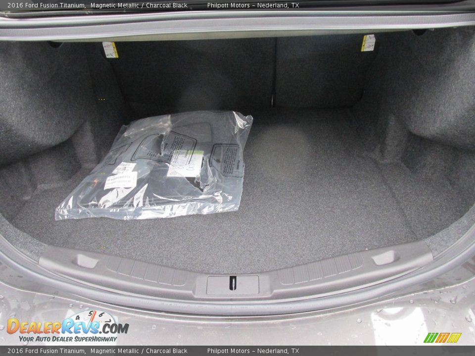 2016 Ford Fusion Titanium Magnetic Metallic / Charcoal Black Photo #15