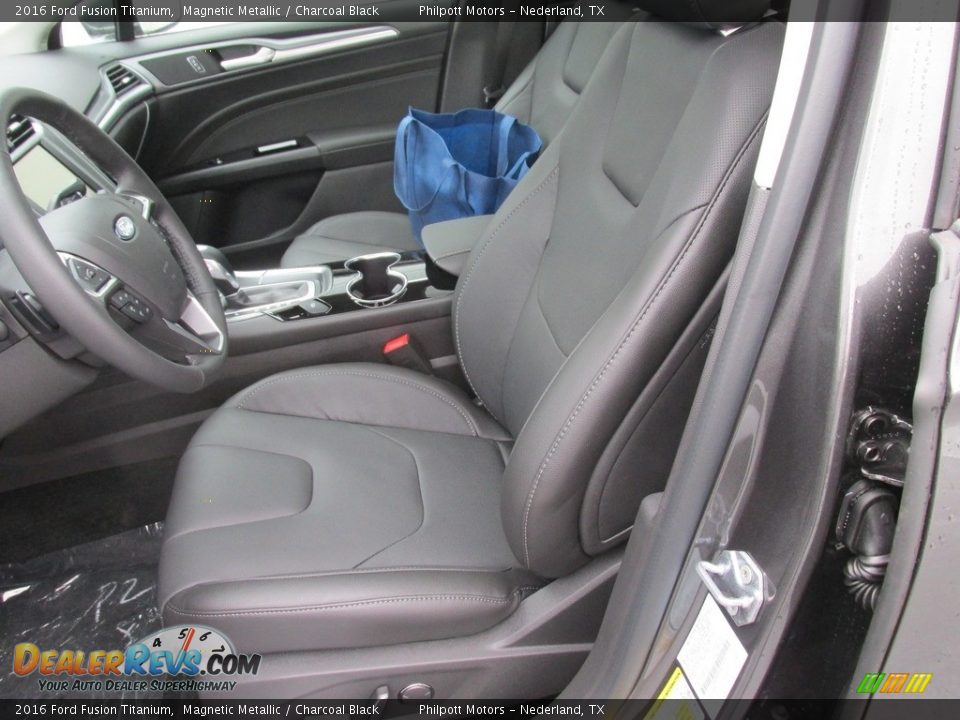 2016 Ford Fusion Titanium Magnetic Metallic / Charcoal Black Photo #21
