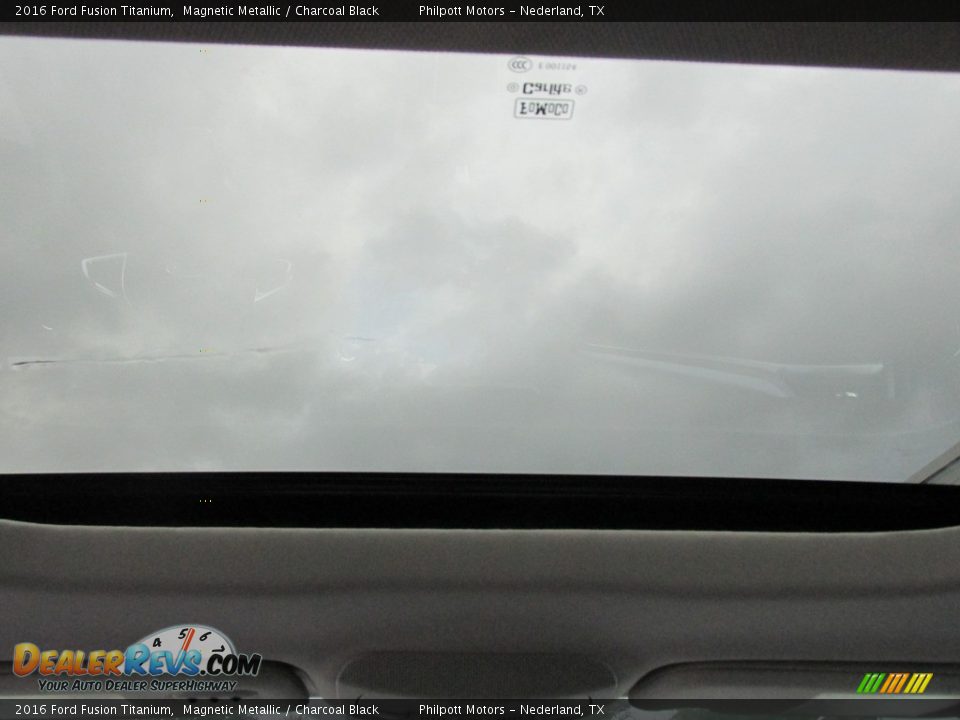 2016 Ford Fusion Titanium Magnetic Metallic / Charcoal Black Photo #23