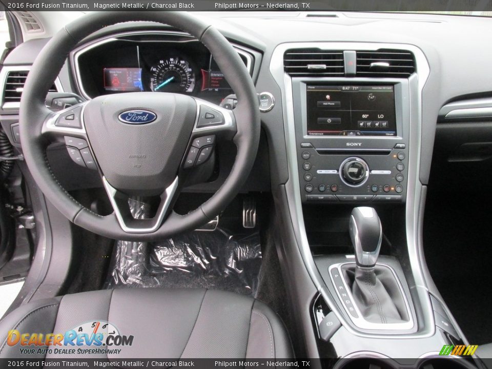 2016 Ford Fusion Titanium Magnetic Metallic / Charcoal Black Photo #24