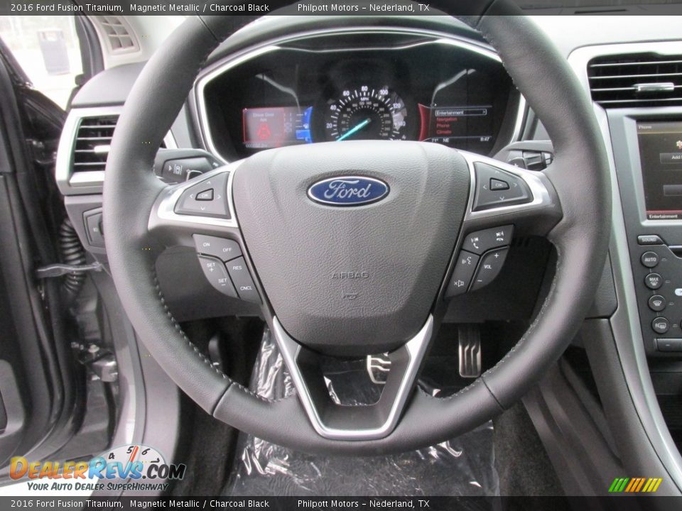 2016 Ford Fusion Titanium Magnetic Metallic / Charcoal Black Photo #30