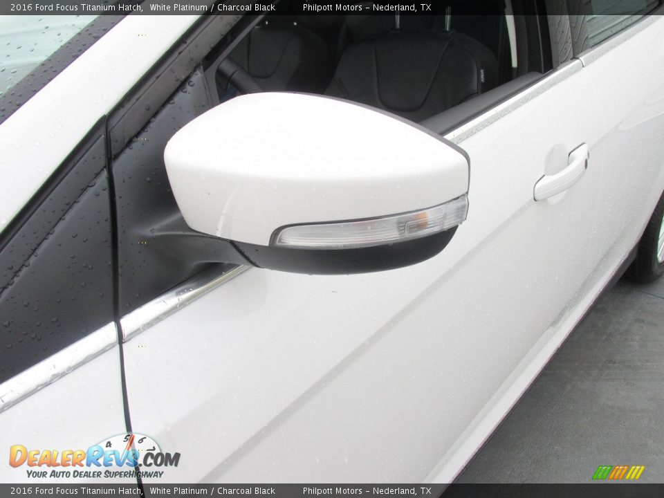 2016 Ford Focus Titanium Hatch White Platinum / Charcoal Black Photo #12