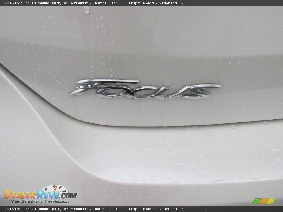 2016 Ford Focus Titanium Hatch White Platinum / Charcoal Black Photo #13