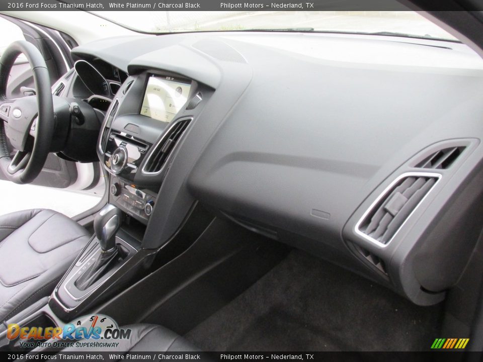 2016 Ford Focus Titanium Hatch White Platinum / Charcoal Black Photo #16