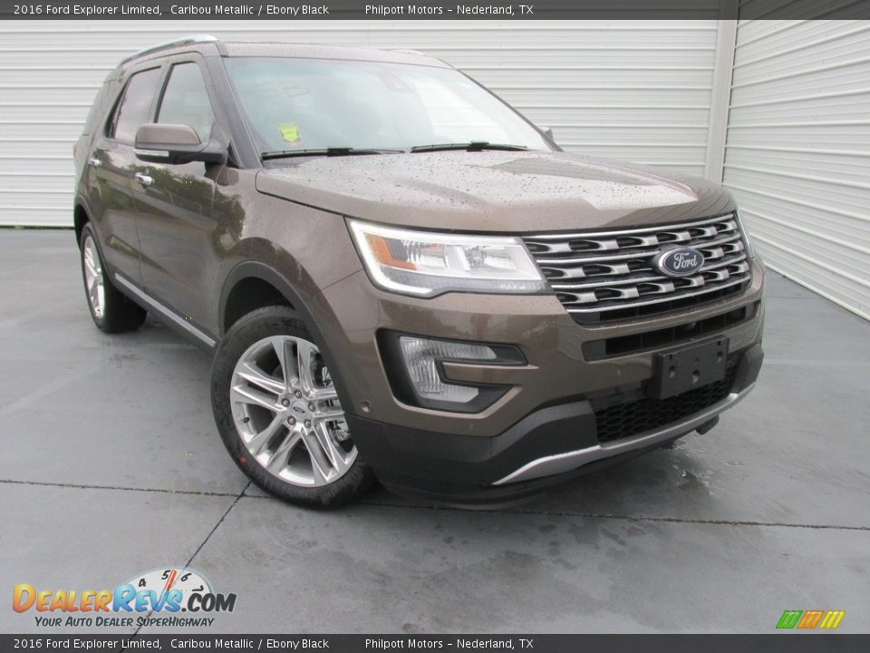 Front 3/4 View of 2016 Ford Explorer Limited Photo #1