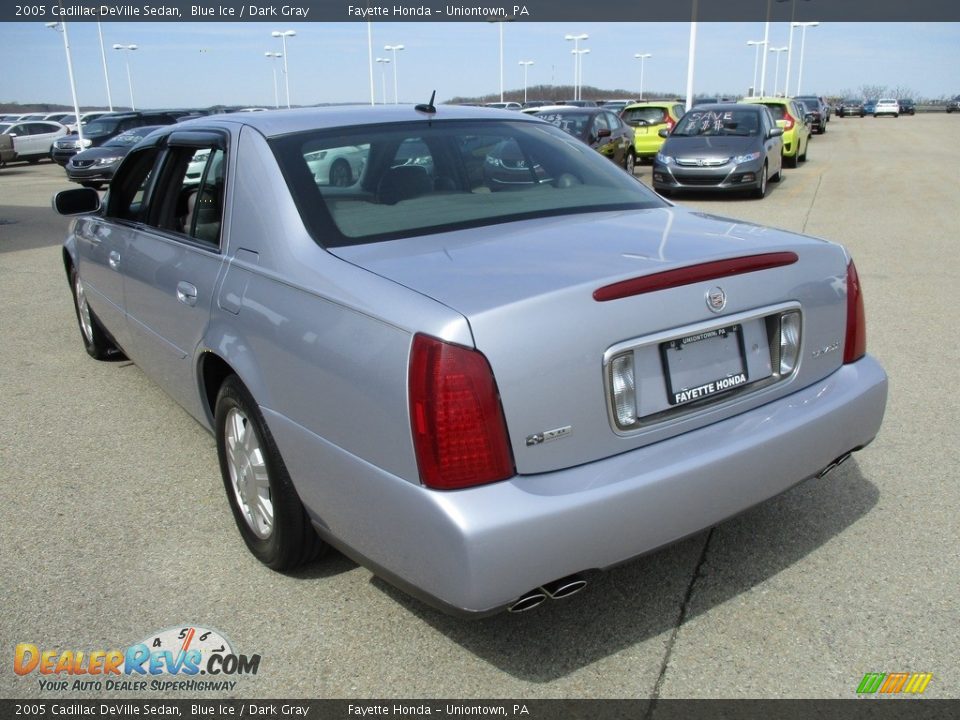 2005 Cadillac DeVille Sedan Blue Ice / Dark Gray Photo #16