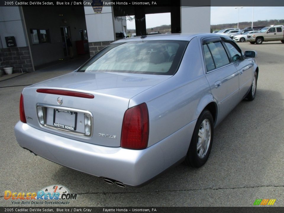 2005 Cadillac DeVille Sedan Blue Ice / Dark Gray Photo #18