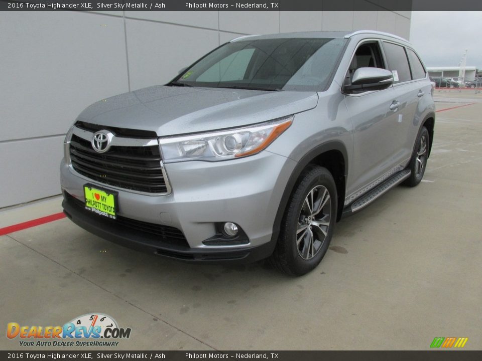 2016 Toyota Highlander XLE Silver Sky Metallic / Ash Photo #7