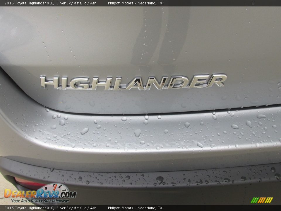 2016 Toyota Highlander XLE Silver Sky Metallic / Ash Photo #14