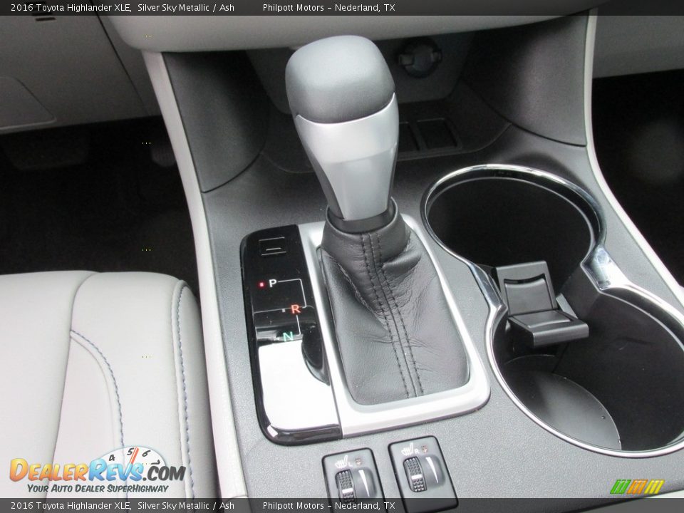 2016 Toyota Highlander XLE Silver Sky Metallic / Ash Photo #30