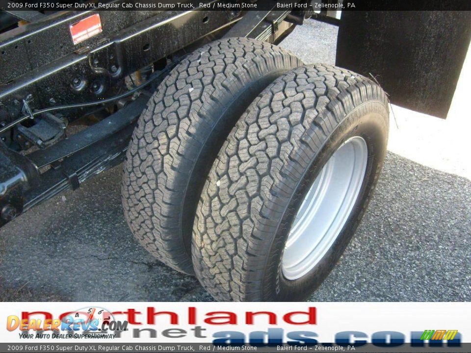 2009 Ford F350 Super Duty XL Regular Cab Chassis Dump Truck Red / Medium Stone Photo #3