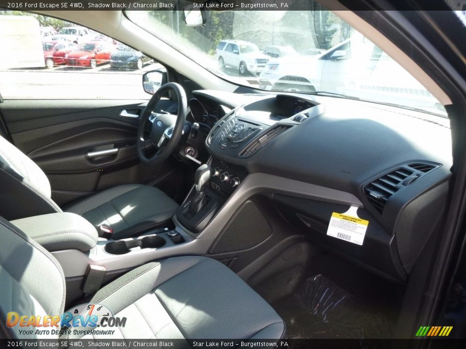 2016 Ford Escape SE 4WD Shadow Black / Charcoal Black Photo #5