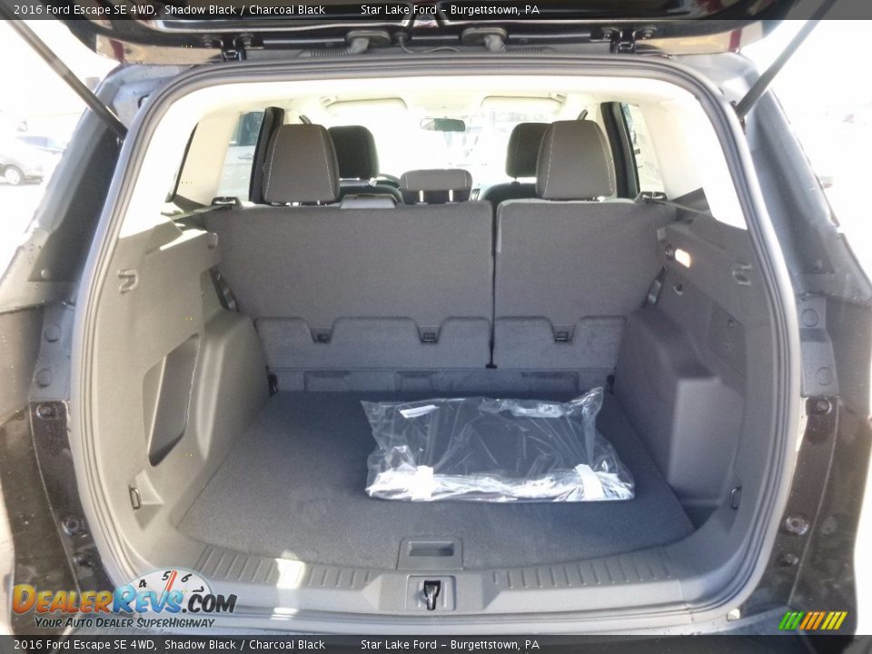 2016 Ford Escape SE 4WD Shadow Black / Charcoal Black Photo #8