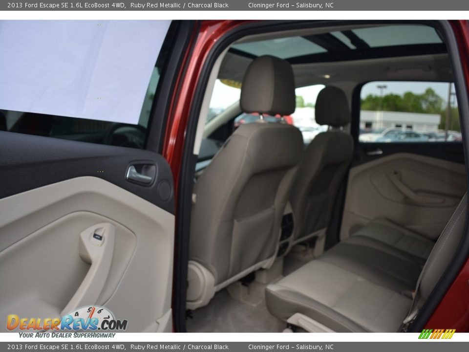 2013 Ford Escape SE 1.6L EcoBoost 4WD Ruby Red Metallic / Charcoal Black Photo #12