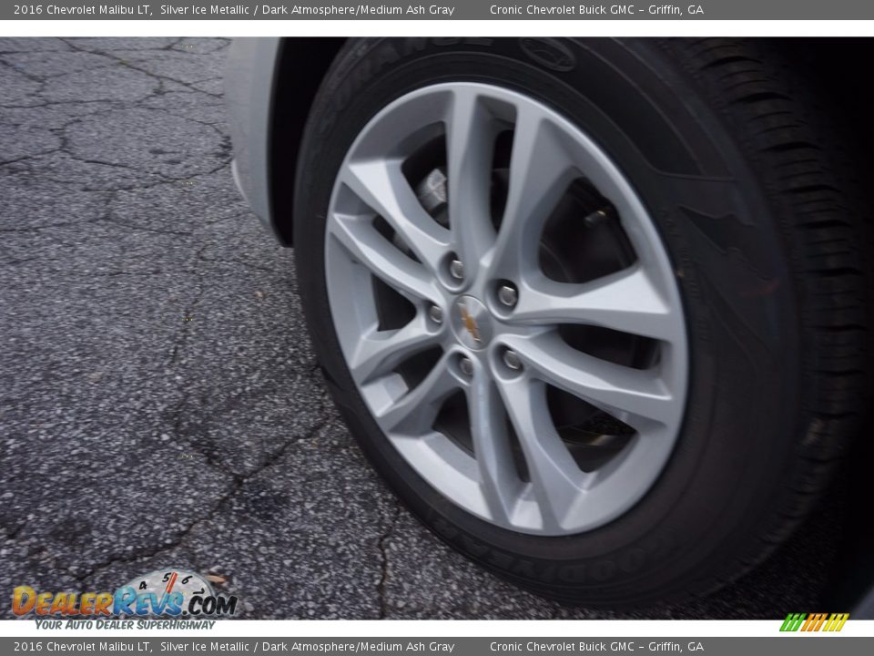 2016 Chevrolet Malibu LT Silver Ice Metallic / Dark Atmosphere/Medium Ash Gray Photo #10