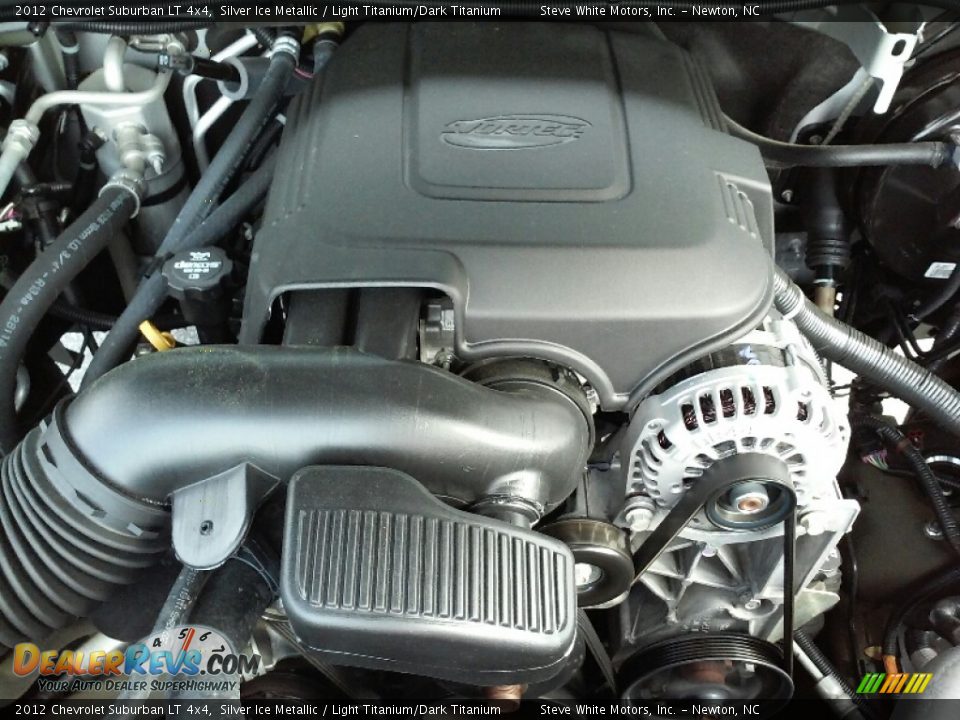 2012 Chevrolet Suburban LT 4x4 Silver Ice Metallic / Light Titanium/Dark Titanium Photo #8