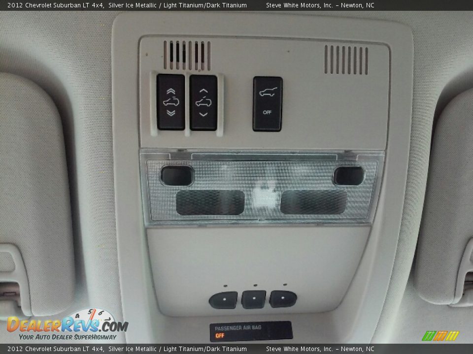 2012 Chevrolet Suburban LT 4x4 Silver Ice Metallic / Light Titanium/Dark Titanium Photo #17