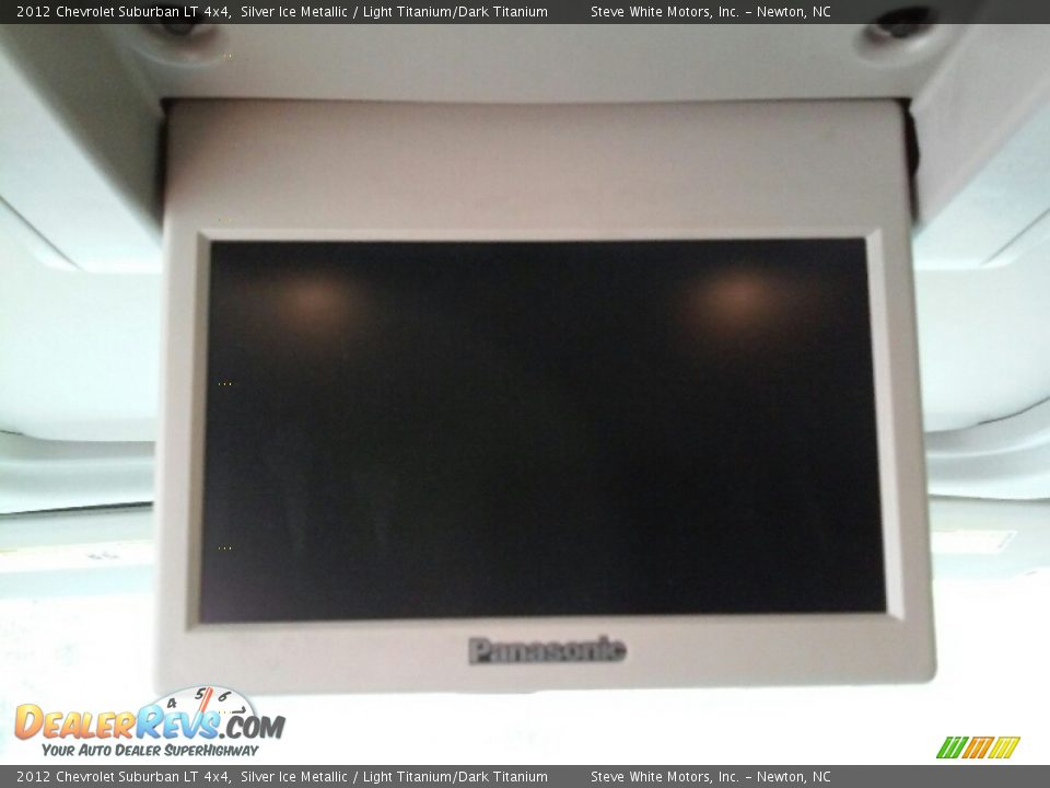 2012 Chevrolet Suburban LT 4x4 Silver Ice Metallic / Light Titanium/Dark Titanium Photo #21