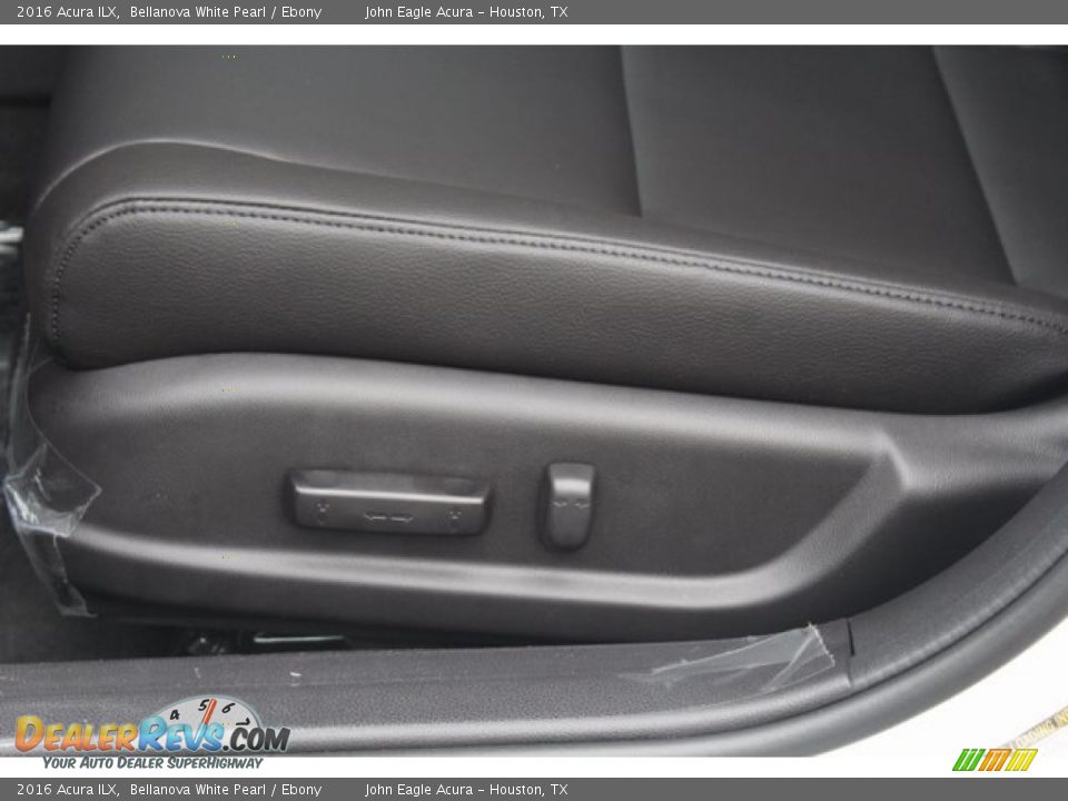 2016 Acura ILX Bellanova White Pearl / Ebony Photo #16