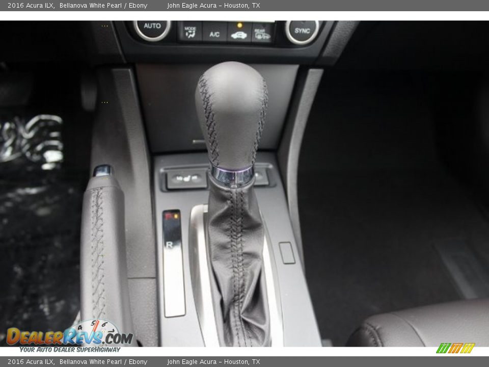 2016 Acura ILX Bellanova White Pearl / Ebony Photo #33