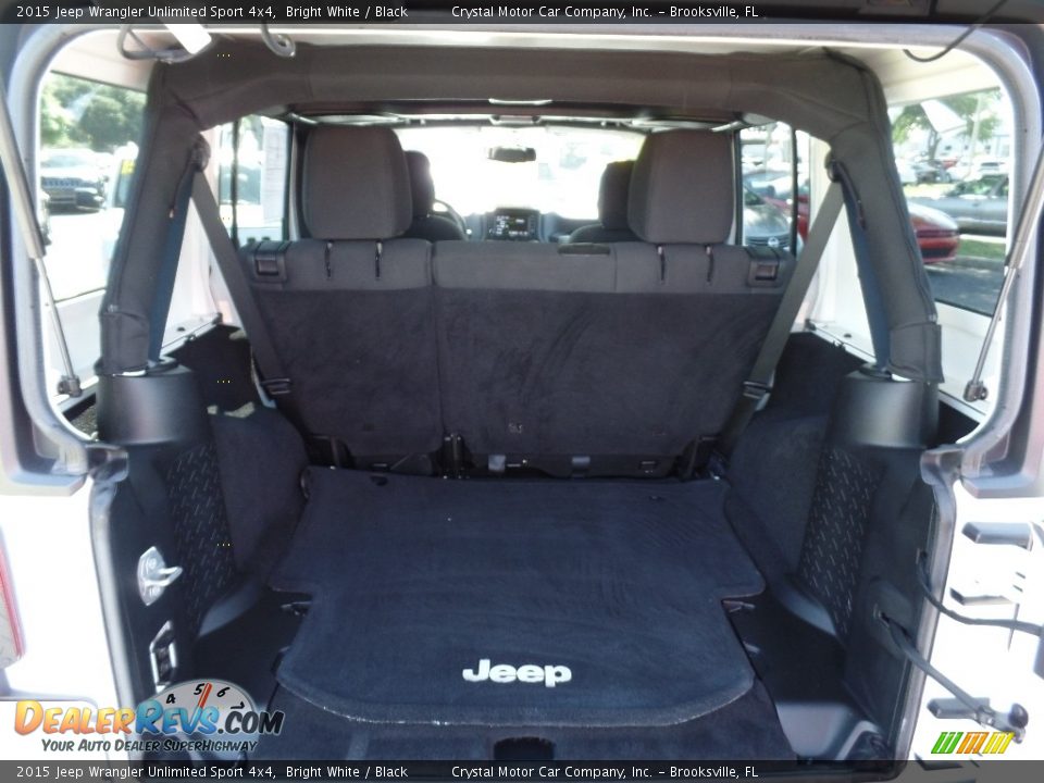 2015 Jeep Wrangler Unlimited Sport 4x4 Bright White / Black Photo #7
