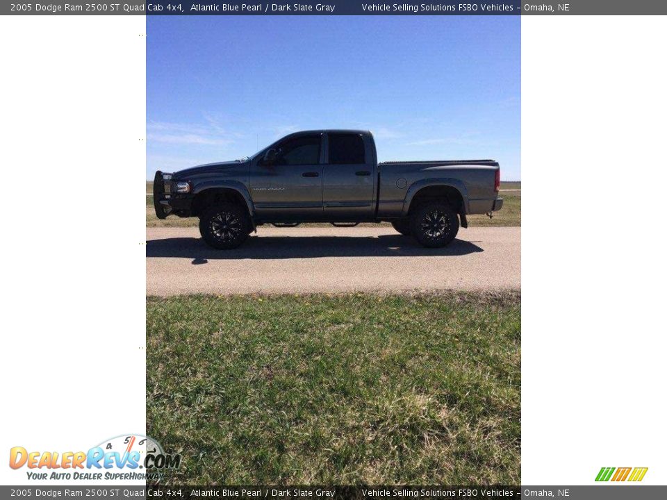 2005 Dodge Ram 2500 ST Quad Cab 4x4 Atlantic Blue Pearl / Dark Slate Gray Photo #2