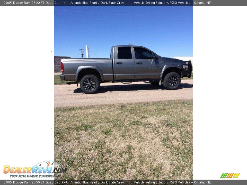 2005 Dodge Ram 2500 ST Quad Cab 4x4 Atlantic Blue Pearl / Dark Slate Gray Photo #5