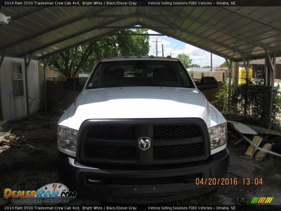 2014 Ram 3500 Tradesman Crew Cab 4x4 Bright White / Black/Diesel Gray Photo #3