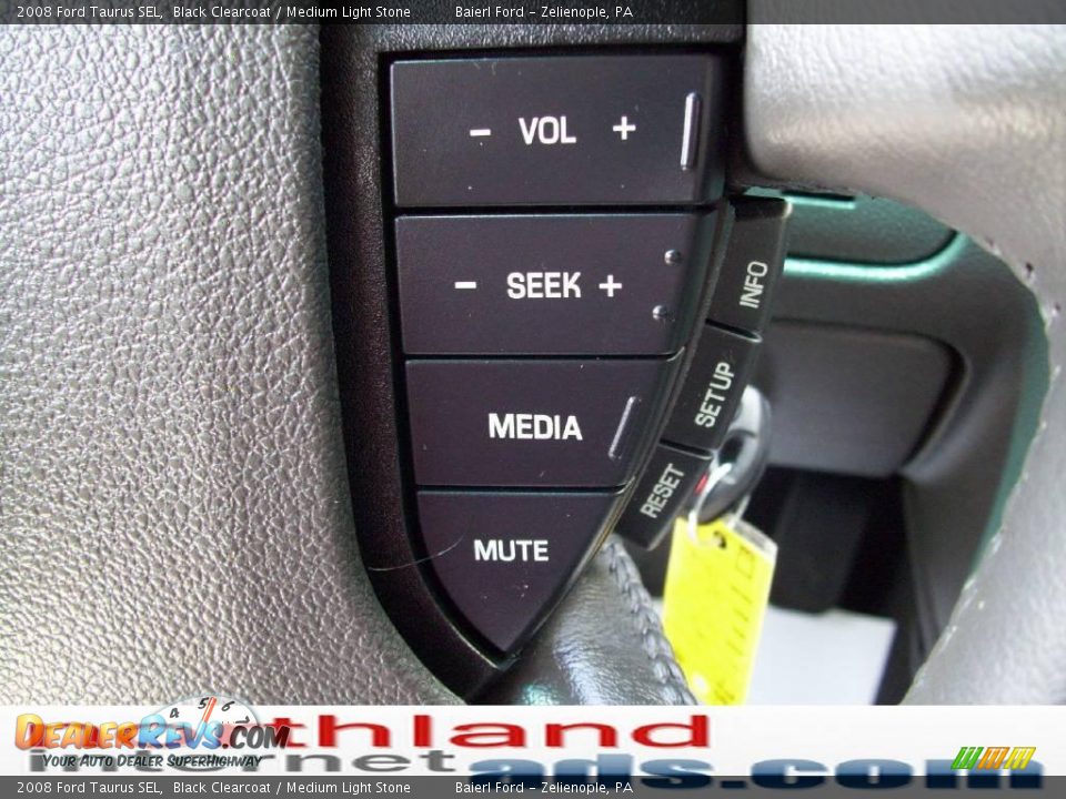 2008 Ford Taurus SEL Black Clearcoat / Medium Light Stone Photo #18
