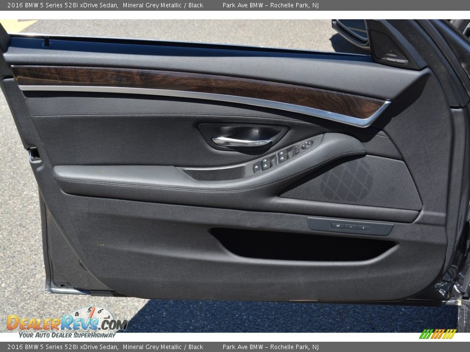 2016 BMW 5 Series 528i xDrive Sedan Mineral Grey Metallic / Black Photo #8